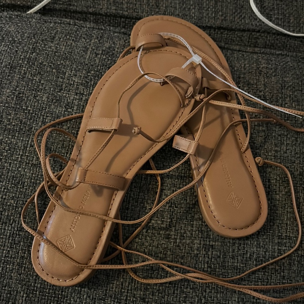 NWT Antonio Melani sz 8 Ladey brown leather ankle strap sandals